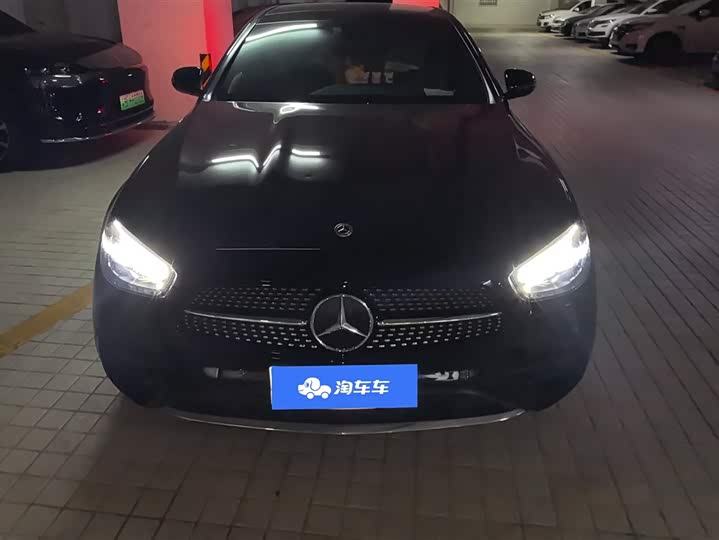 Фото 2 - Mercedes-Benz E-Class