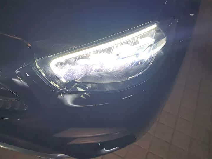 Фото 5 - Mercedes-Benz E-Class