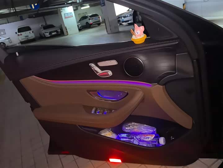 Фото 7 - Mercedes-Benz E-Class