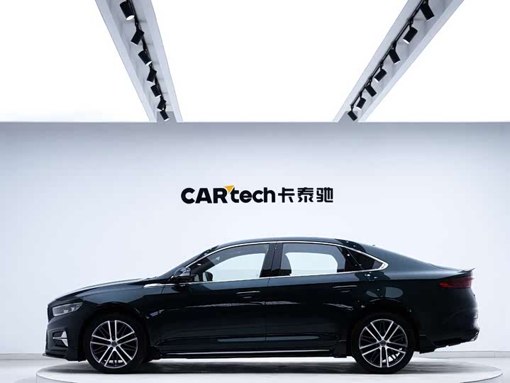 Фото 8 - Geely Preface