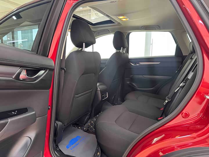 Фото 8 - Mazda CX-5