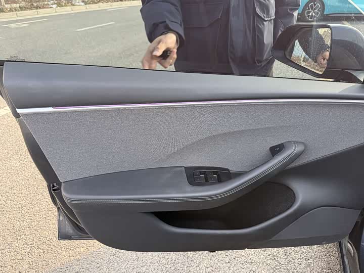 Фото 7 - Tesla Model 3