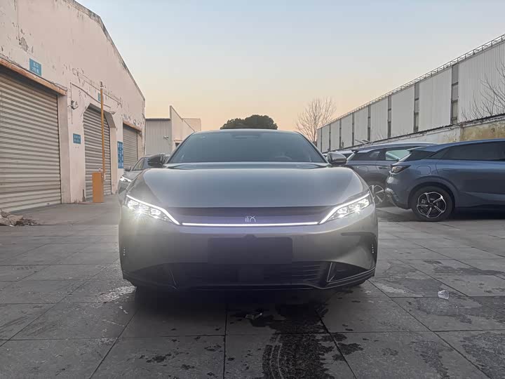 Фото 2 - BYD Han