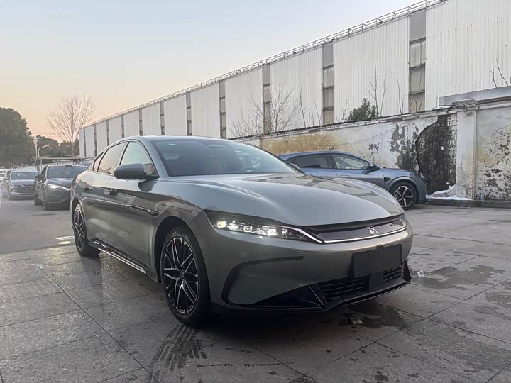 Фото 3 - BYD Han