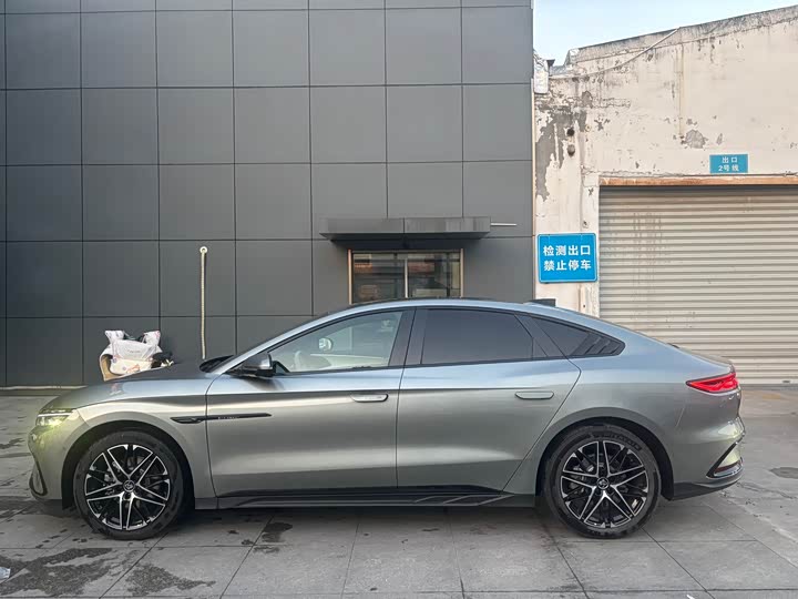 Фото 9 - BYD Han