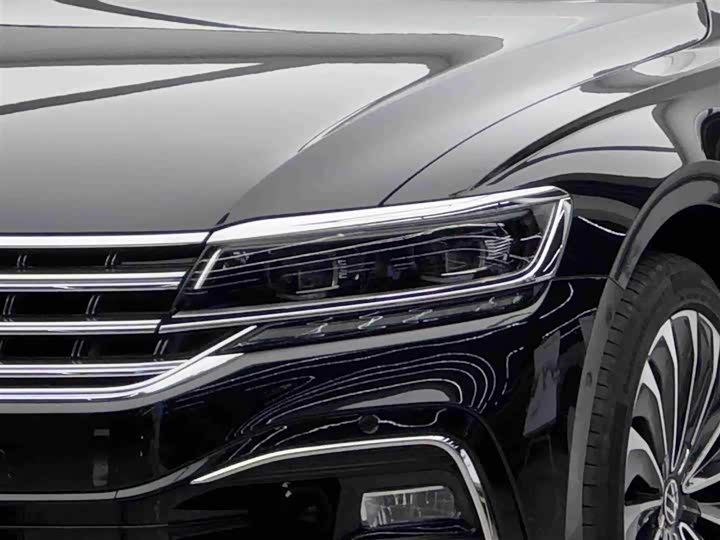 Фото 3 - Volkswagen Phideon