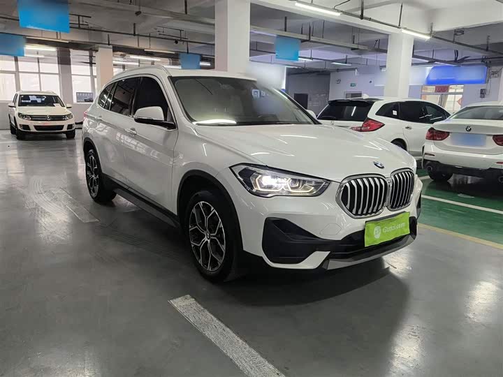 Фото 4 - BMW X1