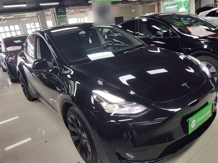 Фото 4 - Tesla Model Y