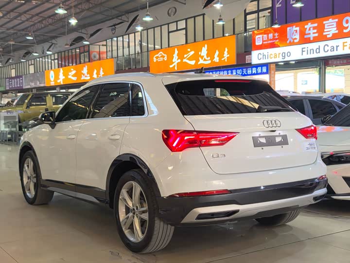 Фото 4 - Audi Q3