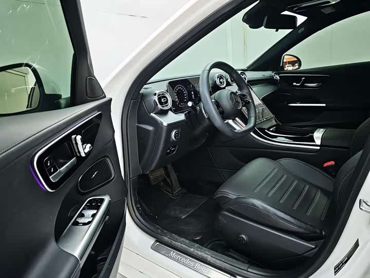 Фото 4 - Mercedes-Benz C-Class