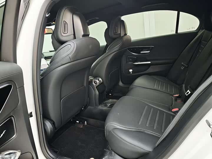 Фото 6 - Mercedes-Benz C-Class