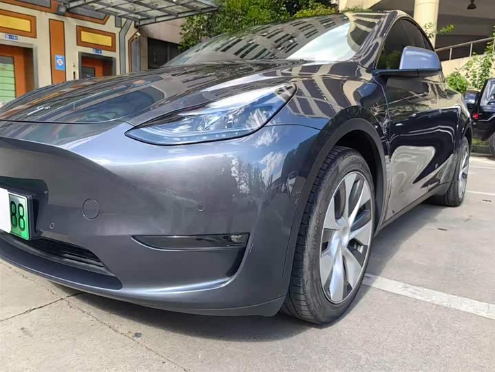 Фото 4 - Tesla Model Y