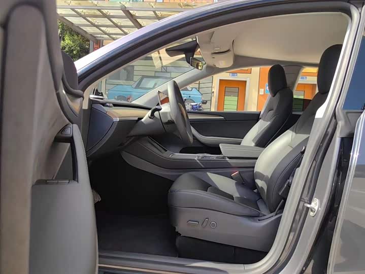 Фото 5 - Tesla Model Y