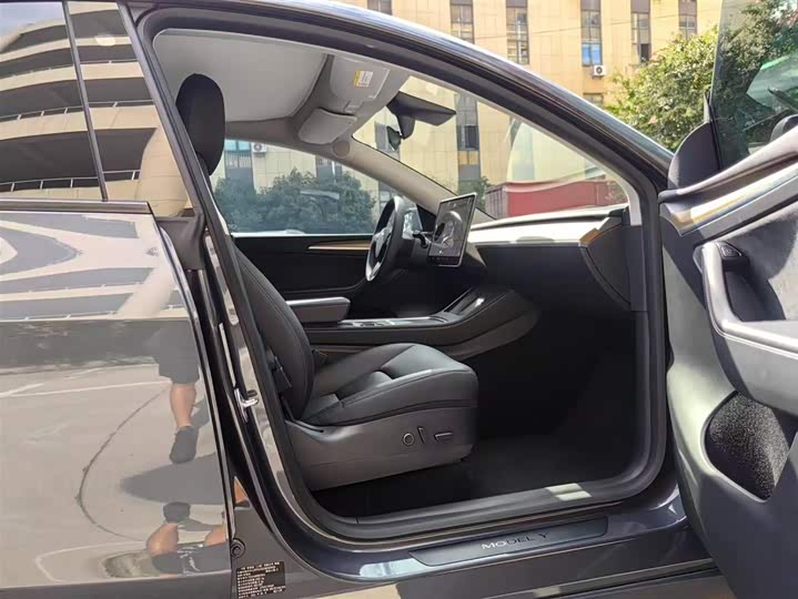 Фото 7 - Tesla Model Y