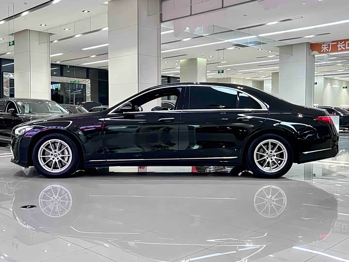 Фото 3 - Mercedes-Benz S-Class