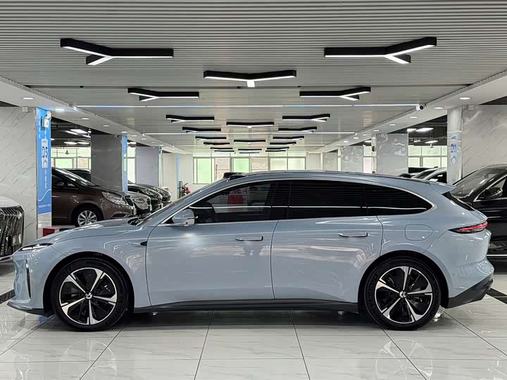 Фото 4 - Nio ET5T