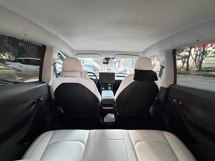 Фото 5 - Tesla Model Y