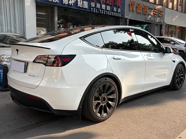 Фото 7 - Tesla Model Y