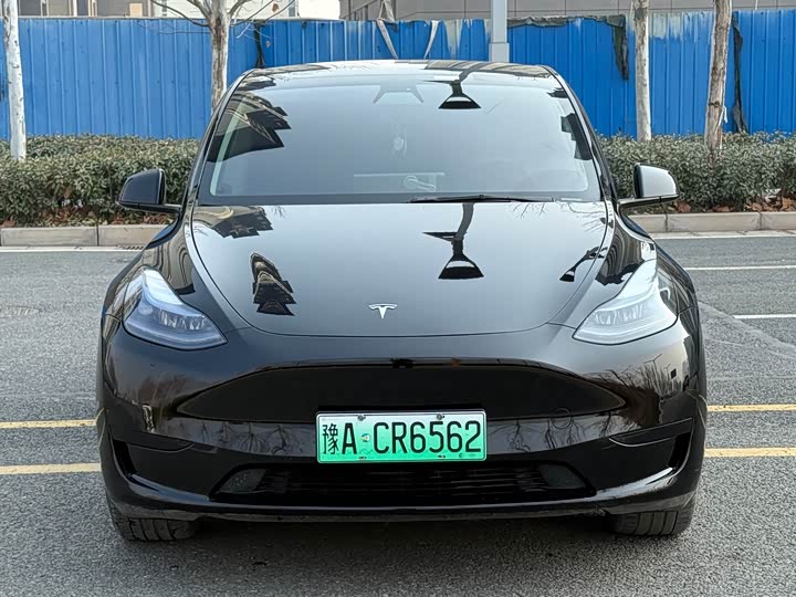 Фото 2 - Tesla Model Y