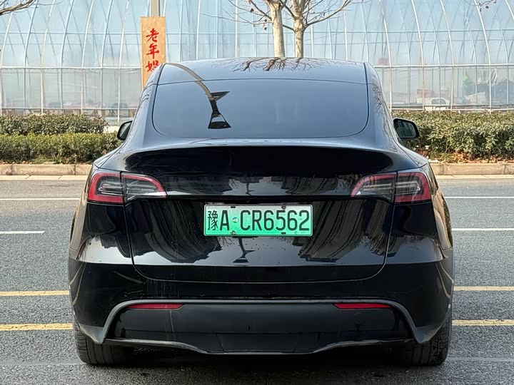 Фото 5 - Tesla Model Y