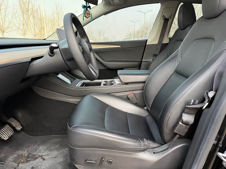 Фото 9 - Tesla Model Y