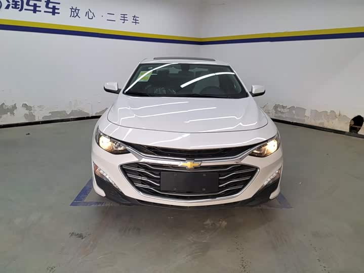 Фото 2 - Chevrolet Malibu XL