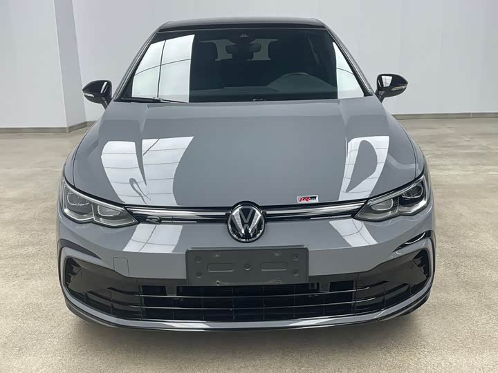 Фото 2 - Volkswagen Golf