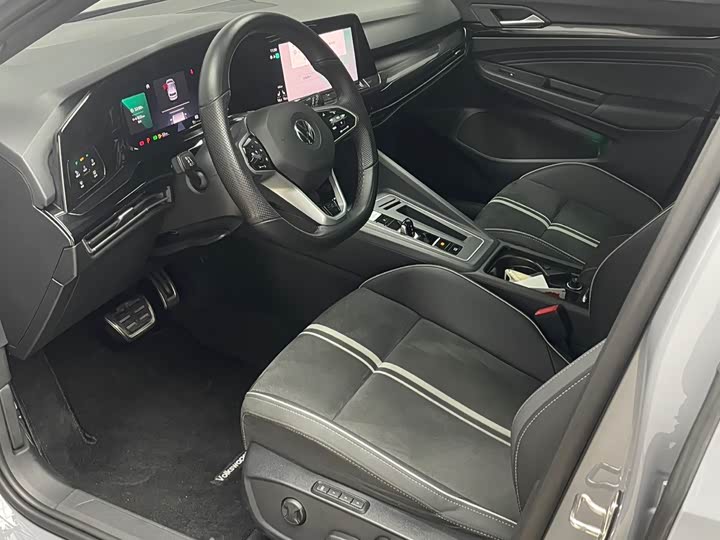 Фото 9 - Volkswagen Golf