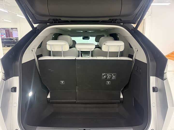 Фото 7 - XPeng X9