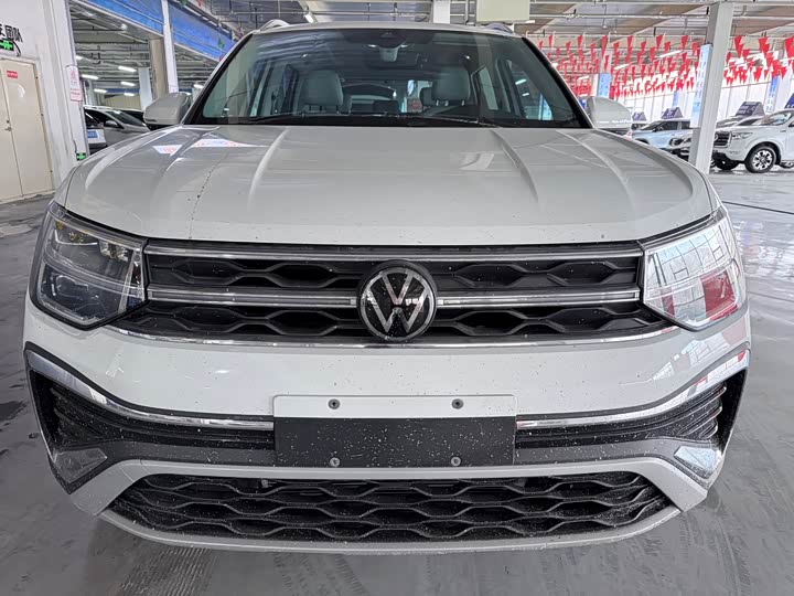 Фото 2 - Volkswagen Tharu