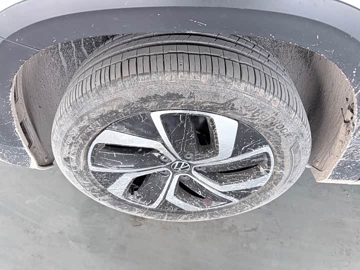 Фото 5 - Volkswagen Tharu