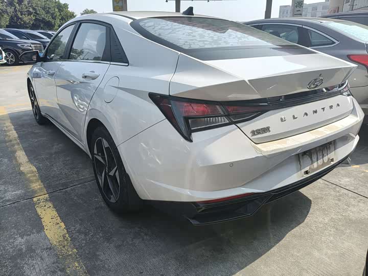 Фото 3 - Hyundai Elantra N line