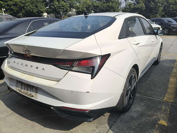Фото 4 - Hyundai Elantra N line