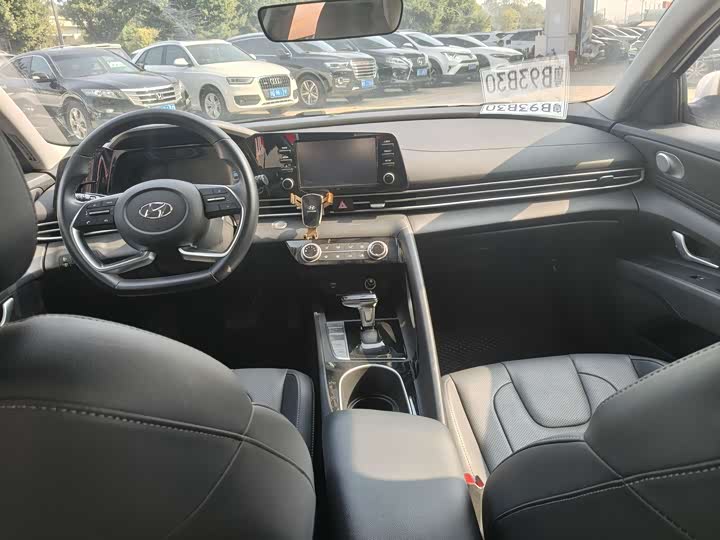 Фото 7 - Hyundai Elantra N line