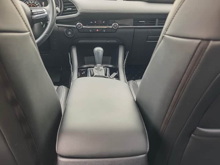 Фото 8 - Mazda 3 (Axela)