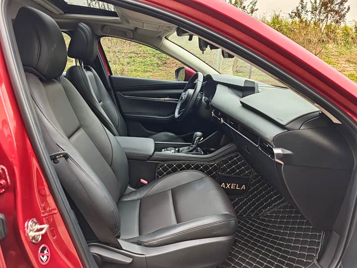 Фото 9 - Mazda 3 (Axela)