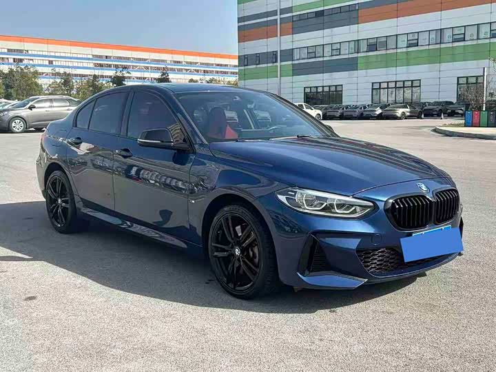 Фото 3 - BMW 1 Series