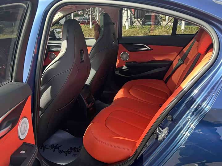 Фото 8 - BMW 1 Series