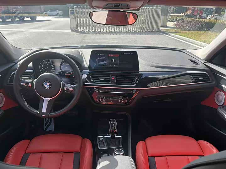 Фото 9 - BMW 1 Series