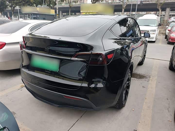 Фото 7 - Tesla Model Y
