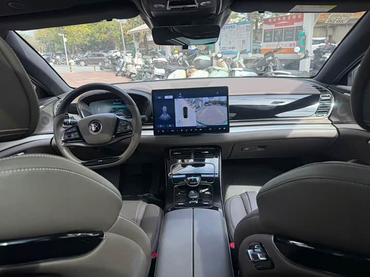 Фото 6 - BYD Han