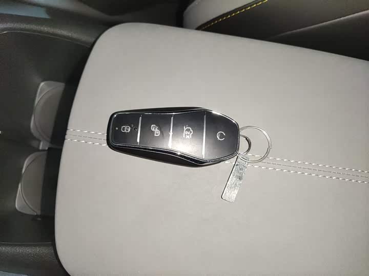 Фото 9 - BYD Sea Lion 05 DM-i Hybrid