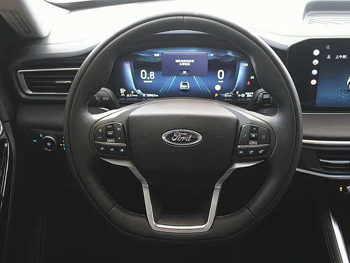 Фото 7 - Ford Explorer