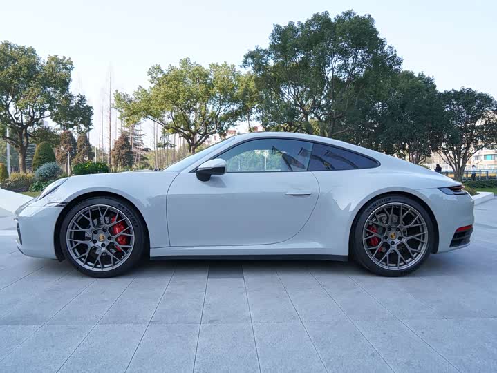 Фото 3 - Porsche 911