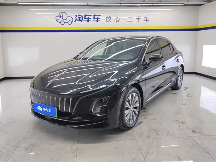 Фото 1 - Hongqi E-QM5