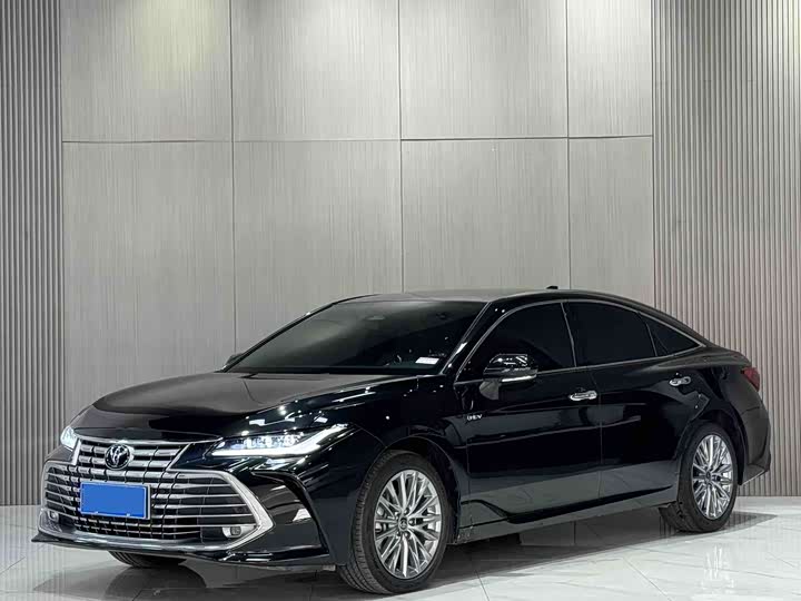 Фото 1 - Toyota Avalon