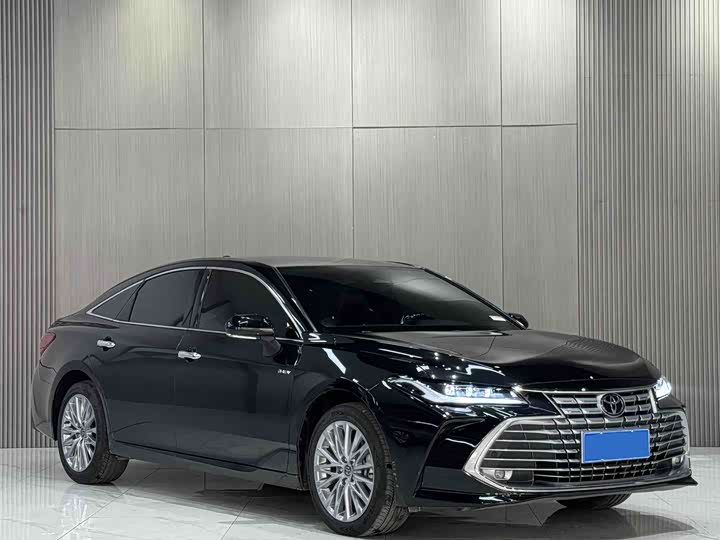 Фото 3 - Toyota Avalon