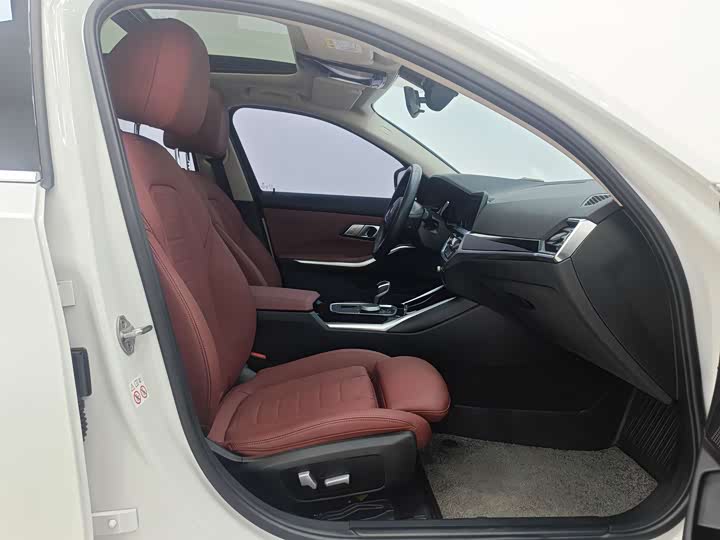 Фото 9 - BMW 3 Series