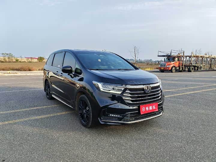 Фото 3 - Honda Odyssey