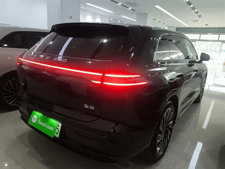 Фото 7 - Exeed Sterra ET